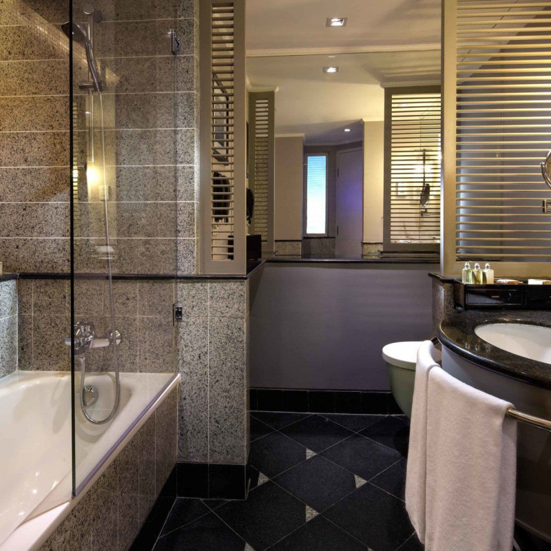 Sofitel Saigon Plaza image