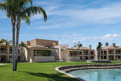 The Phoenician Spa - Swimming Pool