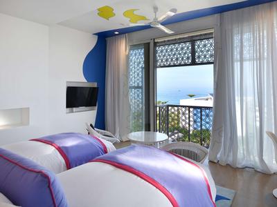 Luxury Room, Pool View, 2 Twins