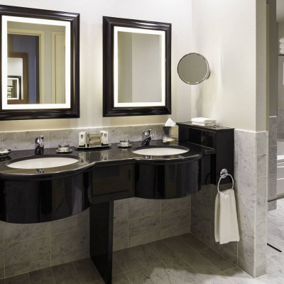 Sofitel Montreal Golden Mile image