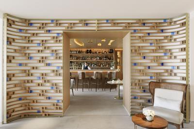 Le Bar