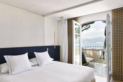 2 Bedroom Sea Suite