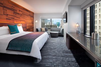 Studio Suite 1 King, Corner Room