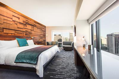 Studio Suite 1 King, Corner Room