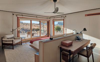 One-Bedroom Private Canyon Pavilion / One-Bedroom Sunset Pavilion