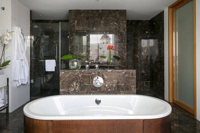 Ultimate ME+ with Chill-out Lounge, Terrace and Jacuzzi