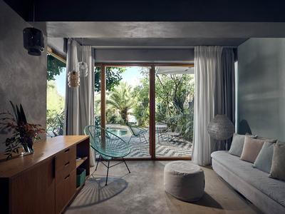 Family Suite with Pool