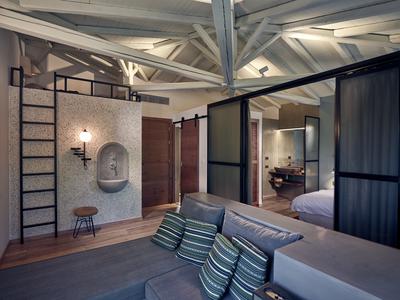 Large Suite