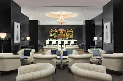 Lobby Lounge & Bar