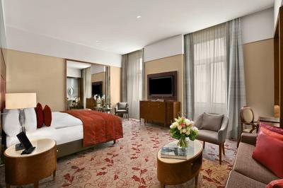 Grand Deluxe Room