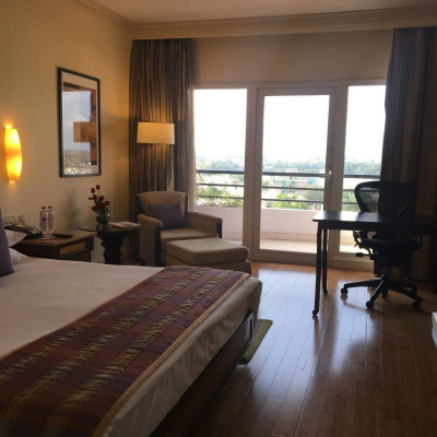 Vivanta By Taj M G Road image