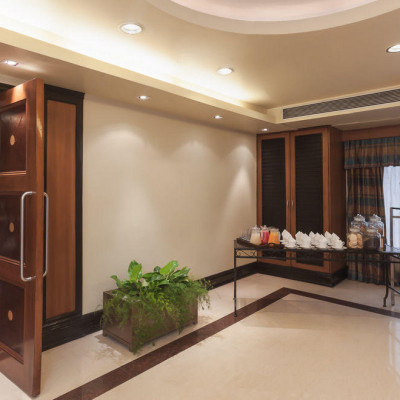 Vivanta By Taj M G Road image