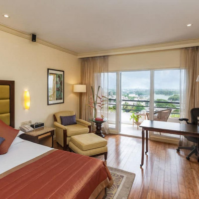 Vivanta By Taj M G Road image