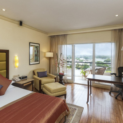 Vivanta By Taj M G Road image