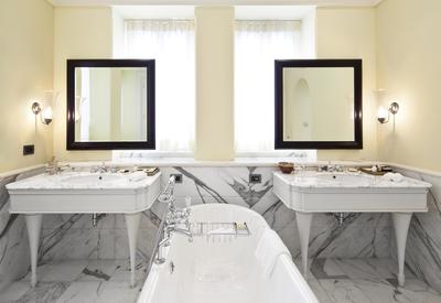 Executive Suite 1 Bedroom City View