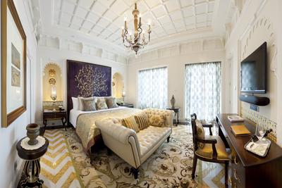 Signature Suite