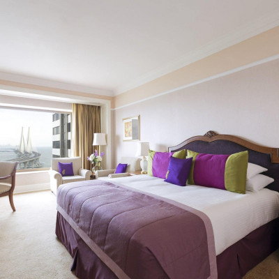 Taj Lands End image