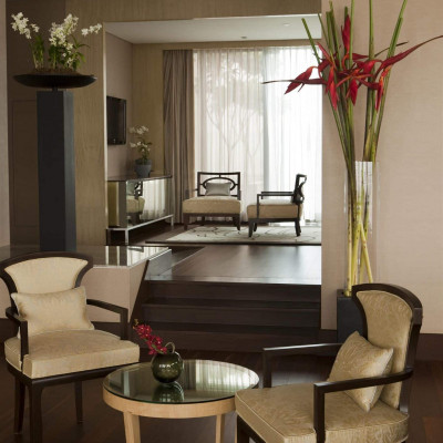 Taj Lands End image