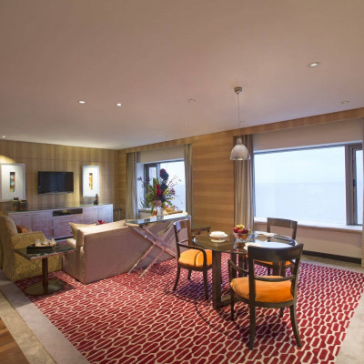 Taj Lands End image