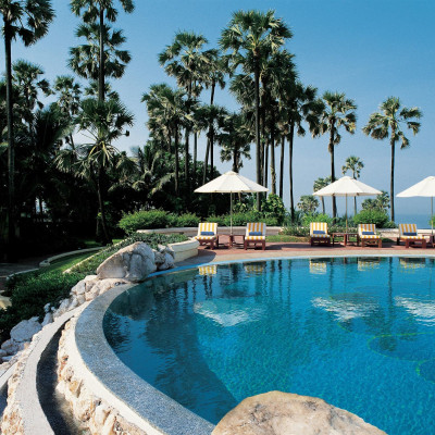Taj Lands End image