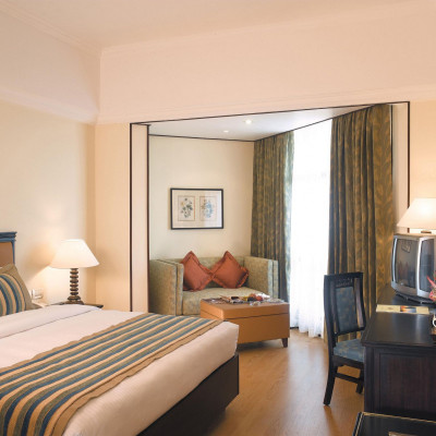 The Gateway Hotel Marine Drive image
