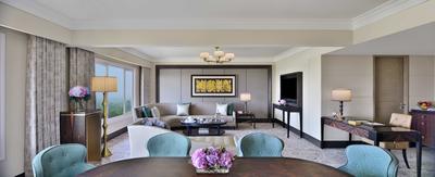 Luxury Suite 1 Bedroom Pool View