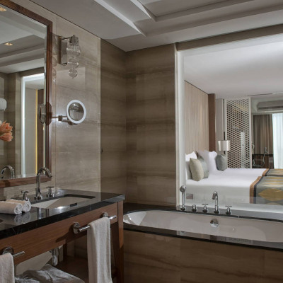 Luxury Family City View Room