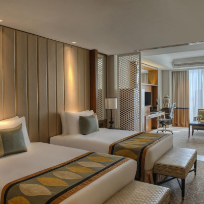 Luxury Family City View Room