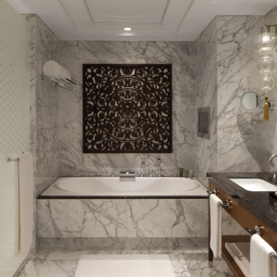 Luxury Burj View Suite