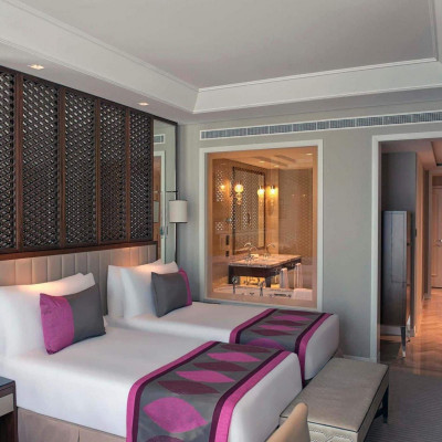 Luxury Room City View