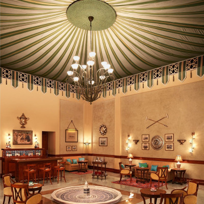 Polo Bar