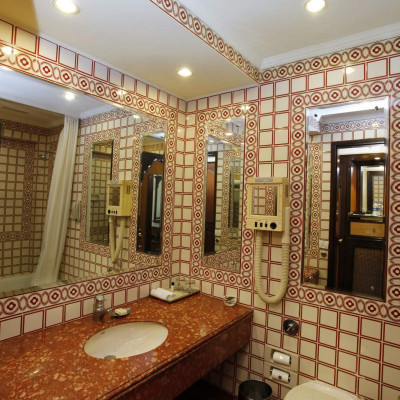 Vivanta By Taj Gomti Nagar image