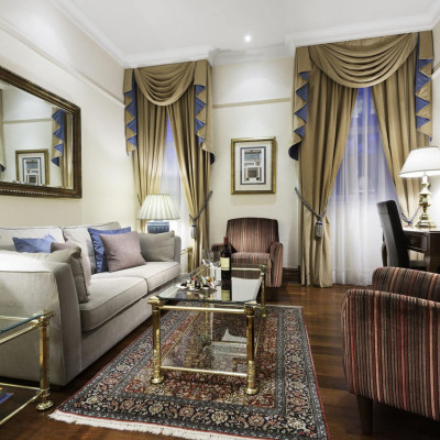 St James Court, A Taj Hotel image