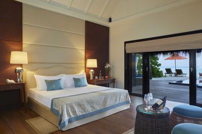 Deluxe Beach Villa with Pool