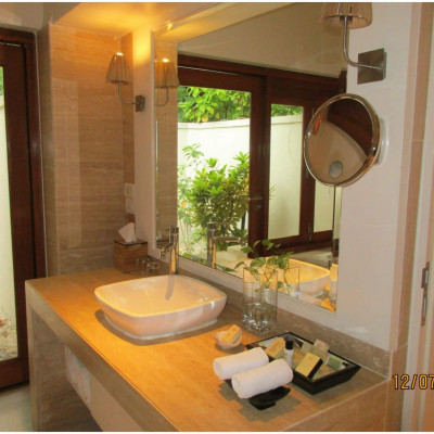 Vivanta By Taj Coral Reef image