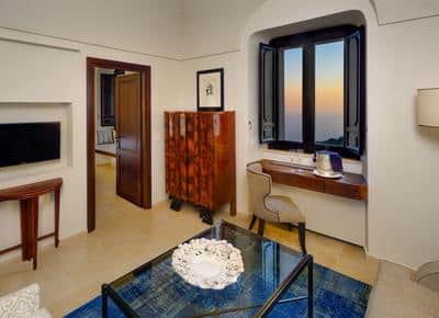 Deluxe Room with Sea View
