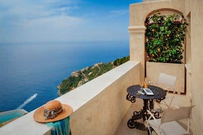 Deluxe Suite with Terrace Sea View