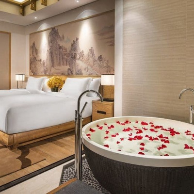 Banyan Tree Huangshan image