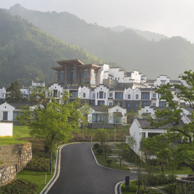 Banyan Tree Huangshan image