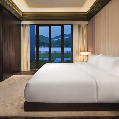 Banyan Tree Huangshan image