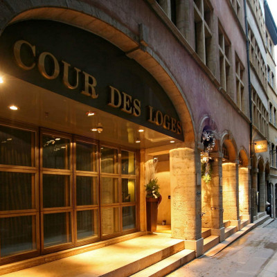 Cour Des Loges image
