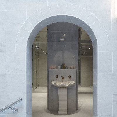 Cour Des Loges image