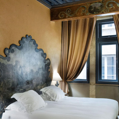 Cour Des Loges image