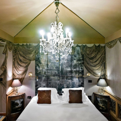 Cour Des Loges image