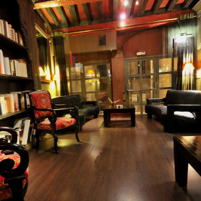 Cour Des Loges image