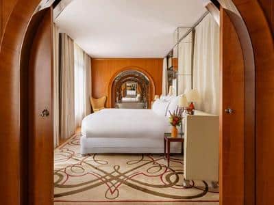 Signature Suite