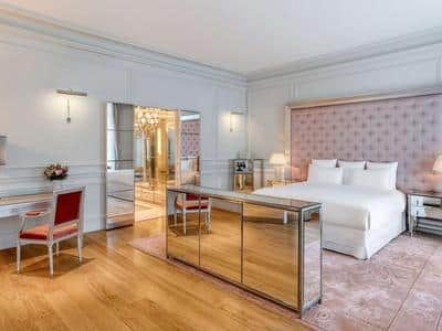 Raffles Presidential Suite