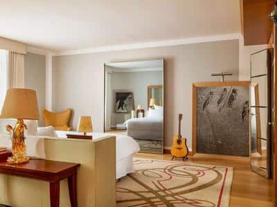 Gallery Suite