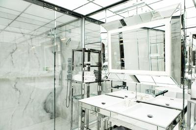 Studio Room