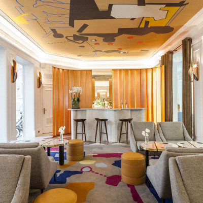 The Bar & Lounge